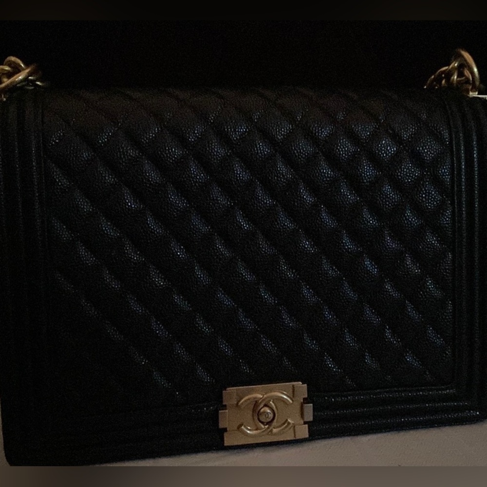Chanel Jumbo boy flap bag